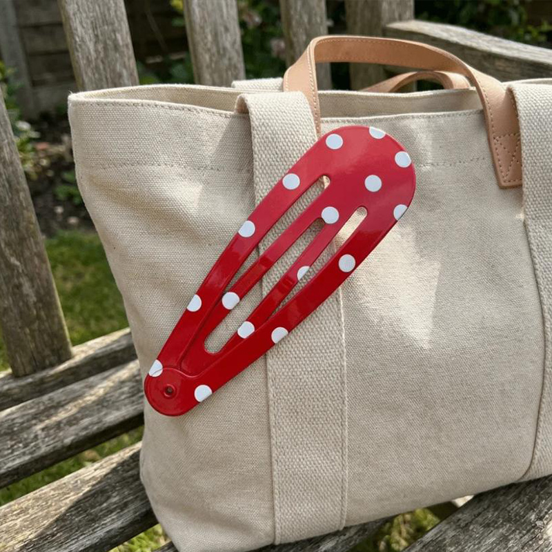 Übergroße 28cm Erdbeer-Polka-D – Cosplay Floating Prop Bewertung und Preis
